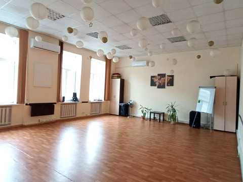 коммерческая по адресу Петра Сагайдачного ул., 8