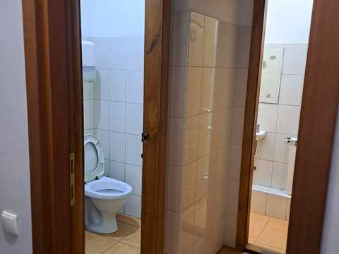 комерційна за адресою Степана Бандери вул. (Шмідта), 5/3