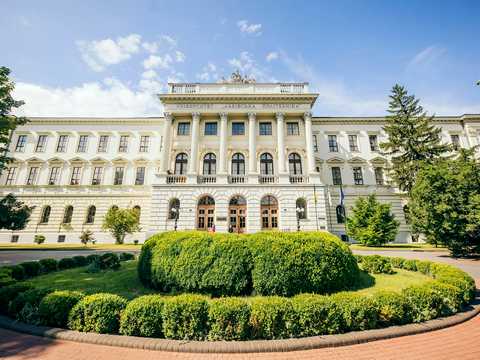 квартира за адресою Японська вул., 8