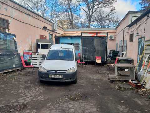 коммерческая по адресу Адмиральский просп. (Патріса Лумумби), 28