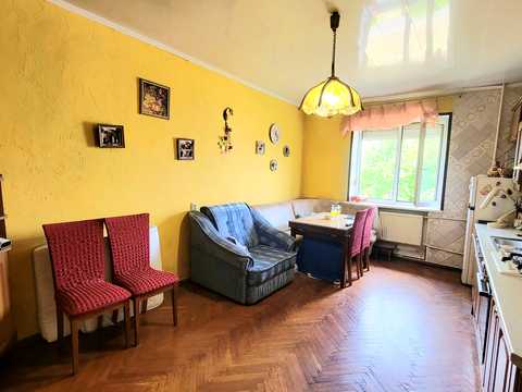 будинок за адресою с. Зарічани, Лісова вул.