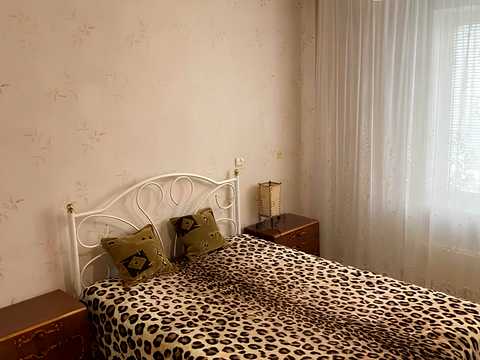 квартира по адресу Червоной Калины просп. (Владимира Маяковского), 52