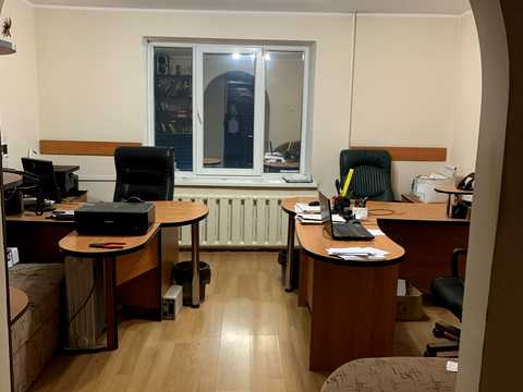комерційна за адресою Домбровського вул., 45