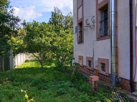 будинок за адресою Центральна