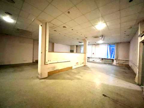 комерційна за адресою Бориса Чичибабіна вул., 2