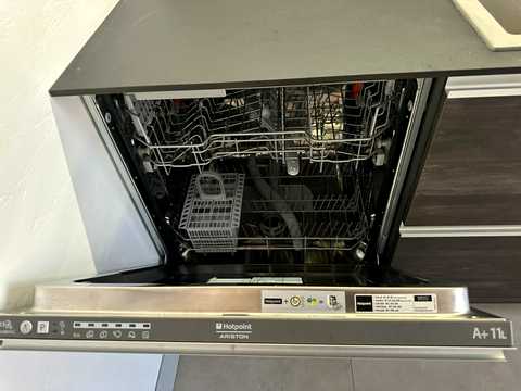 квартира за адресою Вокзальна вул., 56