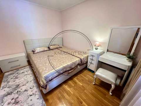 квартира за адресою Анни Ахматової вул., 14-Б