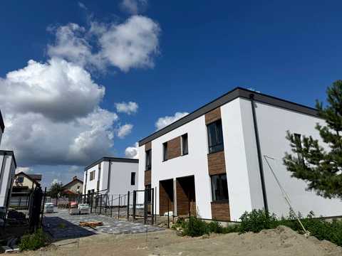 будинок за адресою Інелли Огнєвої вул., 14