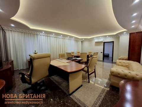 комерційна за адресою Григорія Гуляницького вул. (Московська), 44/1