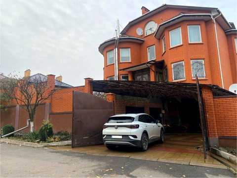 дом по адресу Івана Багряного, 4