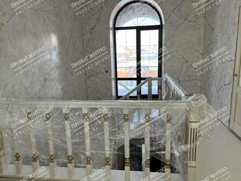 будинок за адресою центральна, 1