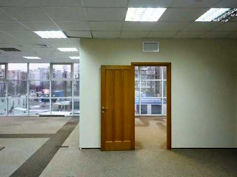 комерційна за адресою Харківське шосе, 175