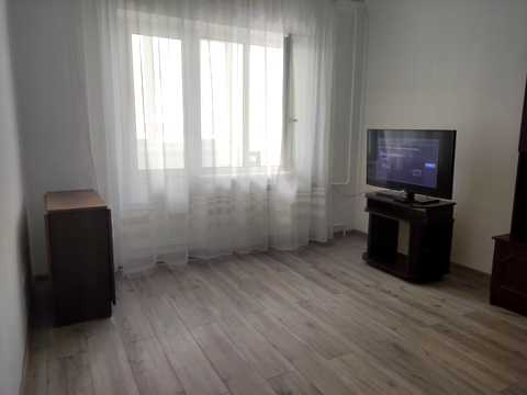 квартира за адресою Анни Ахматової вул., 8