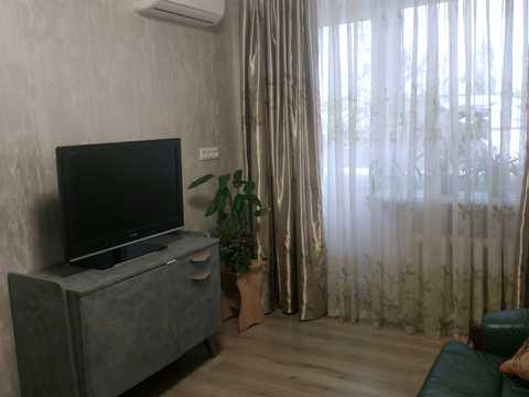 квартира за адресою 128-ї Бригади Тероборони вул. (Курчатова), 2