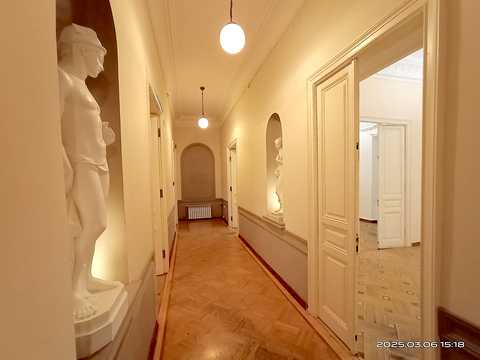 комерційна за адресою Італійська вул. (Пушкінська), 8