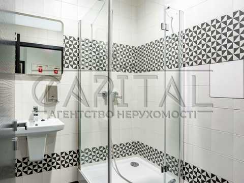 комерційна за адресою Київ, Князів Острозьких вул. (Московська), 5