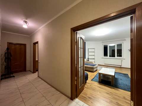 квартира за адресою Йорданська вул. (Лайоша Гавро), 1
