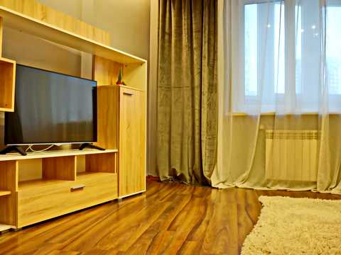 квартира за адресою Дніпровська набережна вул., 19-В