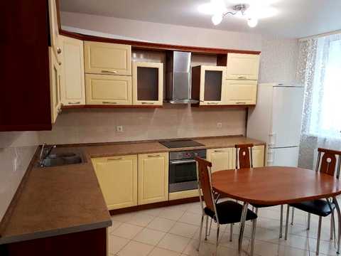 квартира по адресу Драгоманова ул., 2