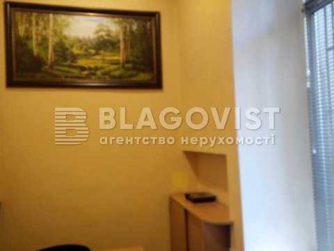 комерційна за адресою Лютеранська вул., 11-А