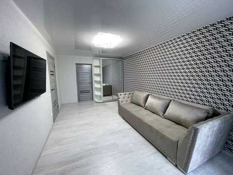квартира за адресою Космонавтів, 13