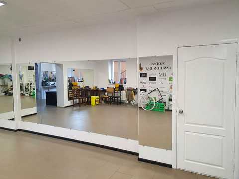 комерційна за адресою Амосова пров., 61