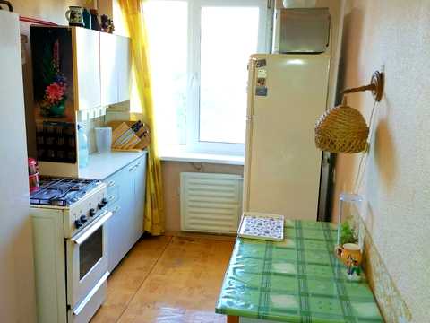 квартира за адресою Героїв просп., 12