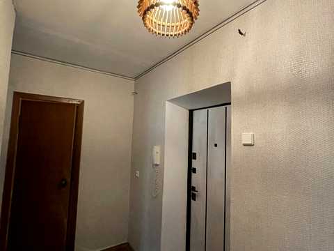 квартира за адресою Хмельницький, Зарічанська вул., 12а
