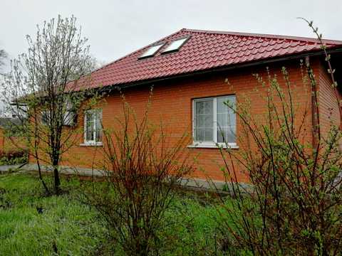 дом по адресу центральна