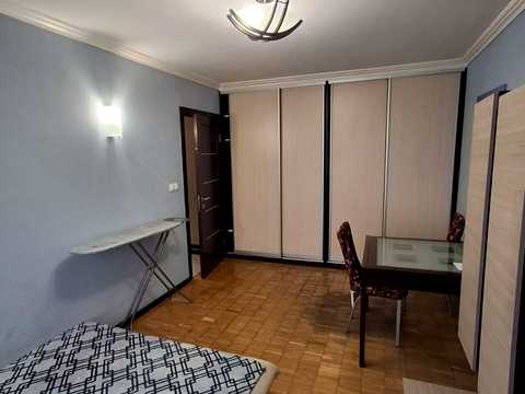 кімната за адресою Київ, Оболонський просп., 9