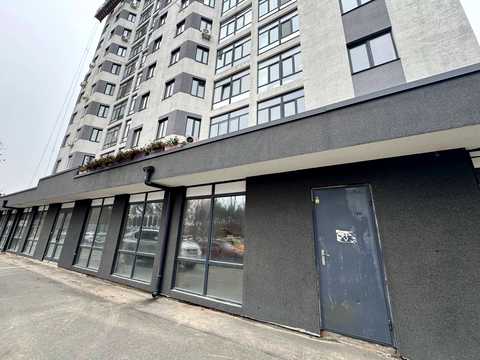 комерційна за адресою Мисливська вул., 24