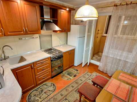 квартира по адресу Николая Ушакова ул., 34