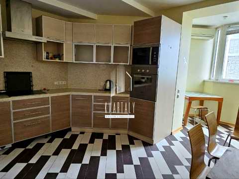 квартира по адресу Николая Амосова ул., 4