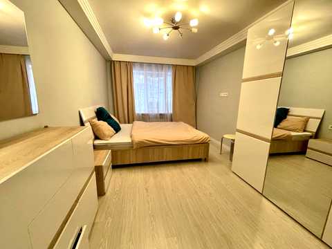 квартира за адресою Василя Тютюнника вул. (Анрі Барбюса), 49