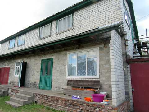 будинок за адресою Космонавтів , 61
