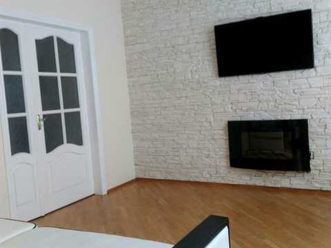 квартира за адресою Анни Ахматової вул., 43