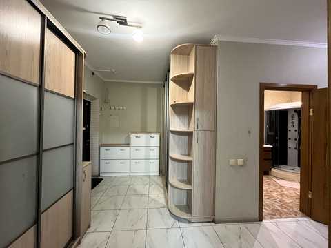 квартира за адресою Йорданська вул. (Лайоша Гавро), 1