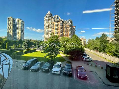коммерческая по адресу Старонаводницкая ул., 13б