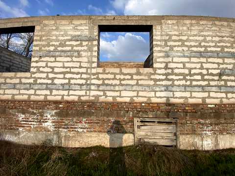 участок по адресу Ай-Петринская ул. (Слепнёва), 1