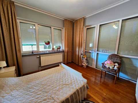 дом по адресу Карпатської України ул. (Юрия Гагарина)