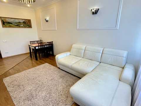квартира за адресою Дмитрівська вул., 82