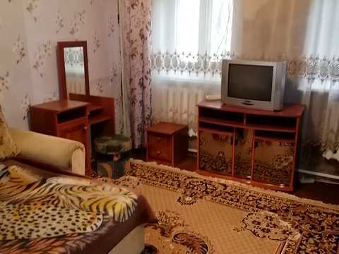 квартира за адресою Пилипа Орлика вул. (Церковна), 6
