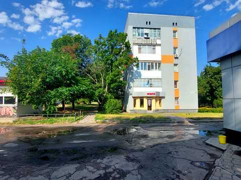 квартира за адресою Героїв України, 77