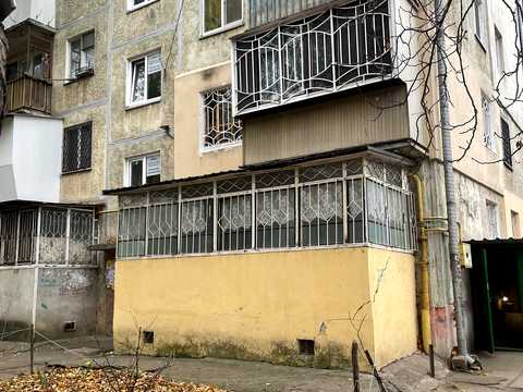 квартира за адресою Космонавтів вул., 42