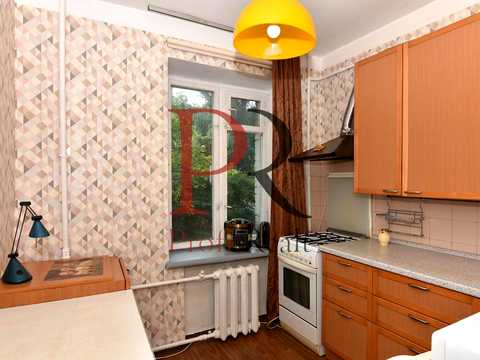 квартира за адресою Салютна вул., 22