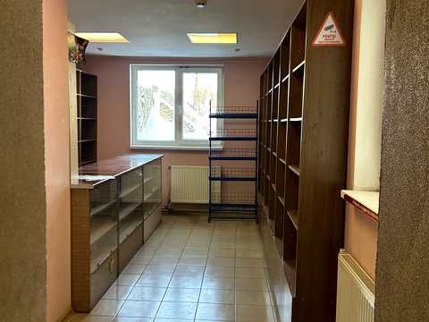 комерційна за адресою Вишнівецька, 1