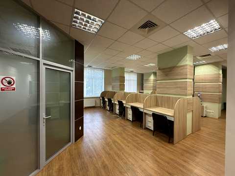 комерційна за адресою Дмитрівська вул., 75
