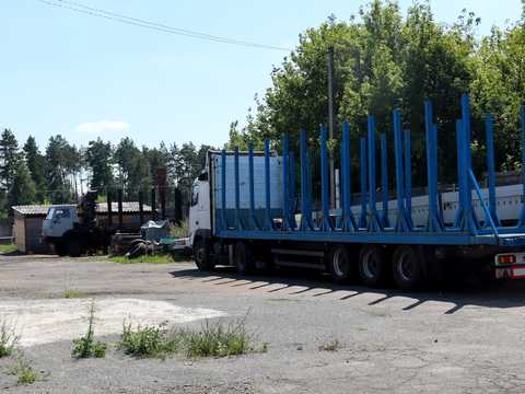 коммерческая по адресу Кібенка, 11а