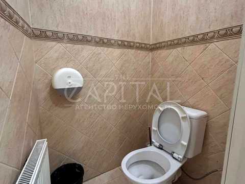 комерційна за адресою Михайлівська вул., 7