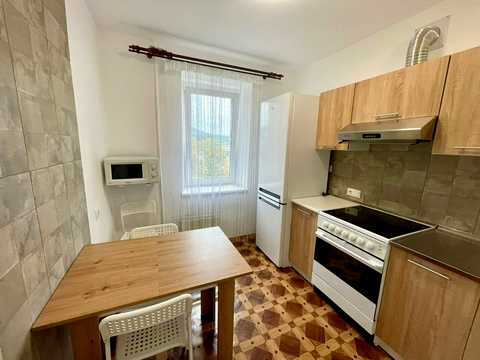 квартира за адресою Варшавська вул., 10
